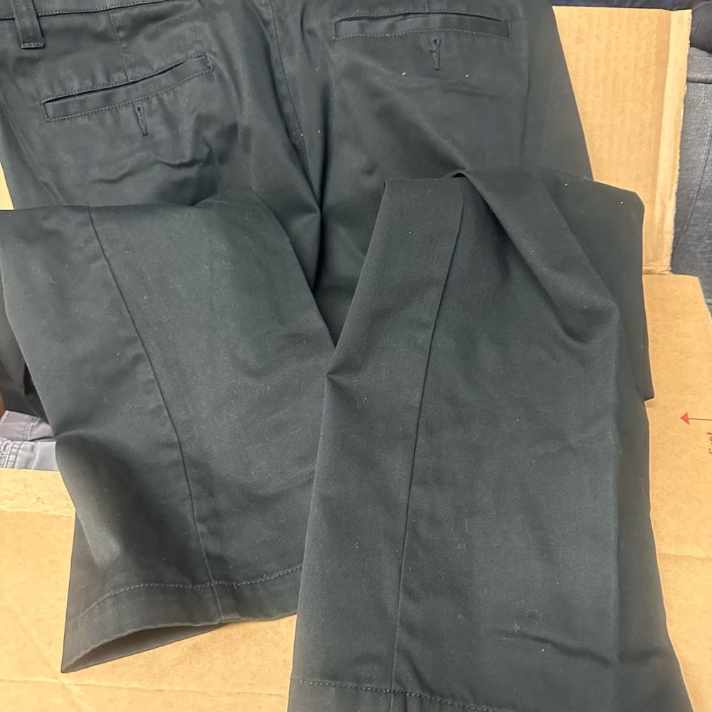 These were my dress pants back in the day soft not to light.  90’s feel